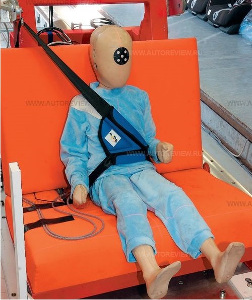 Мягкая подушка на детский ремень безопасности в авто своими руками